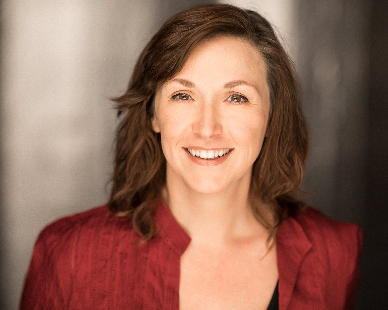 actor Jennifer Grace large photo