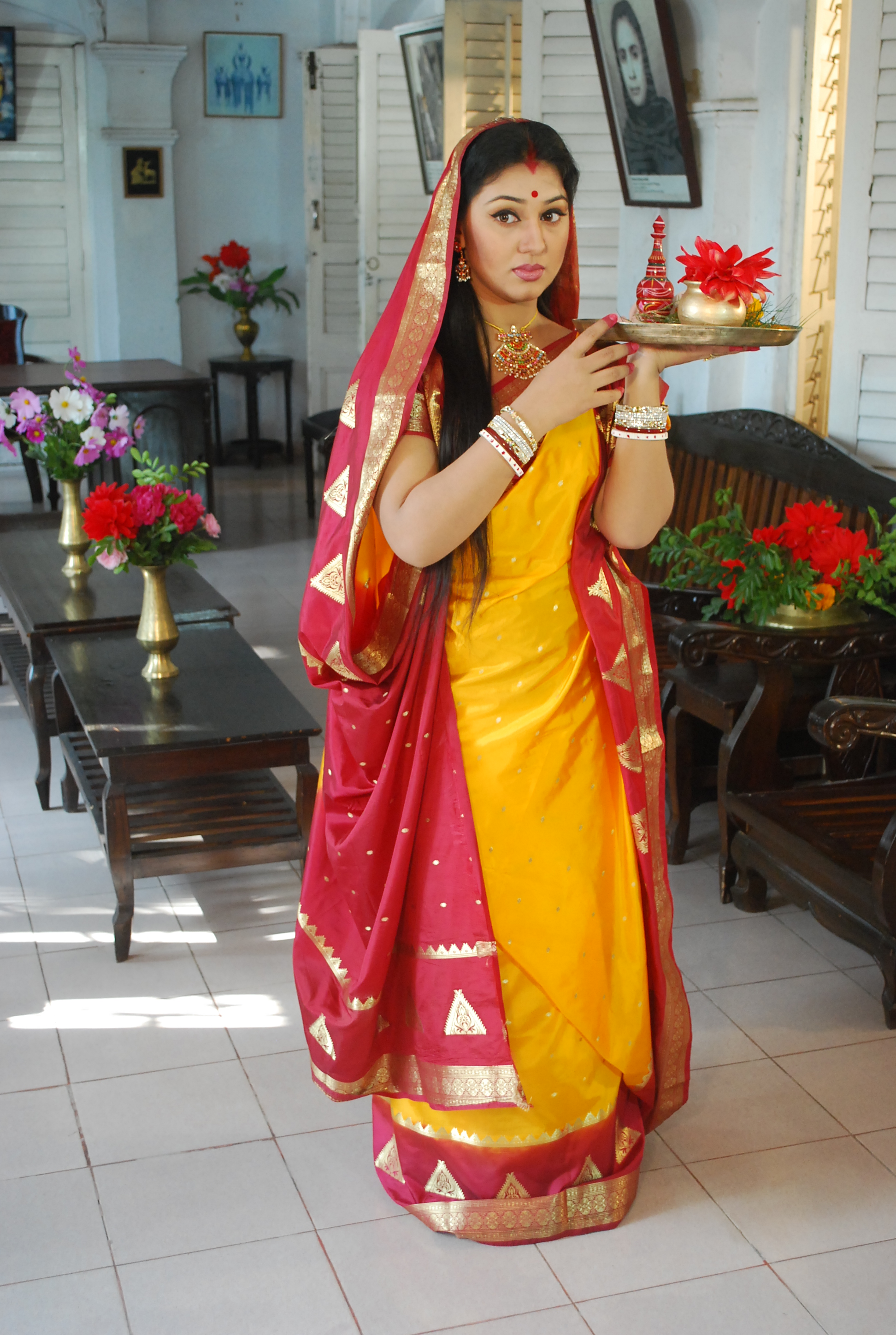 actor Apu Biswas large photo