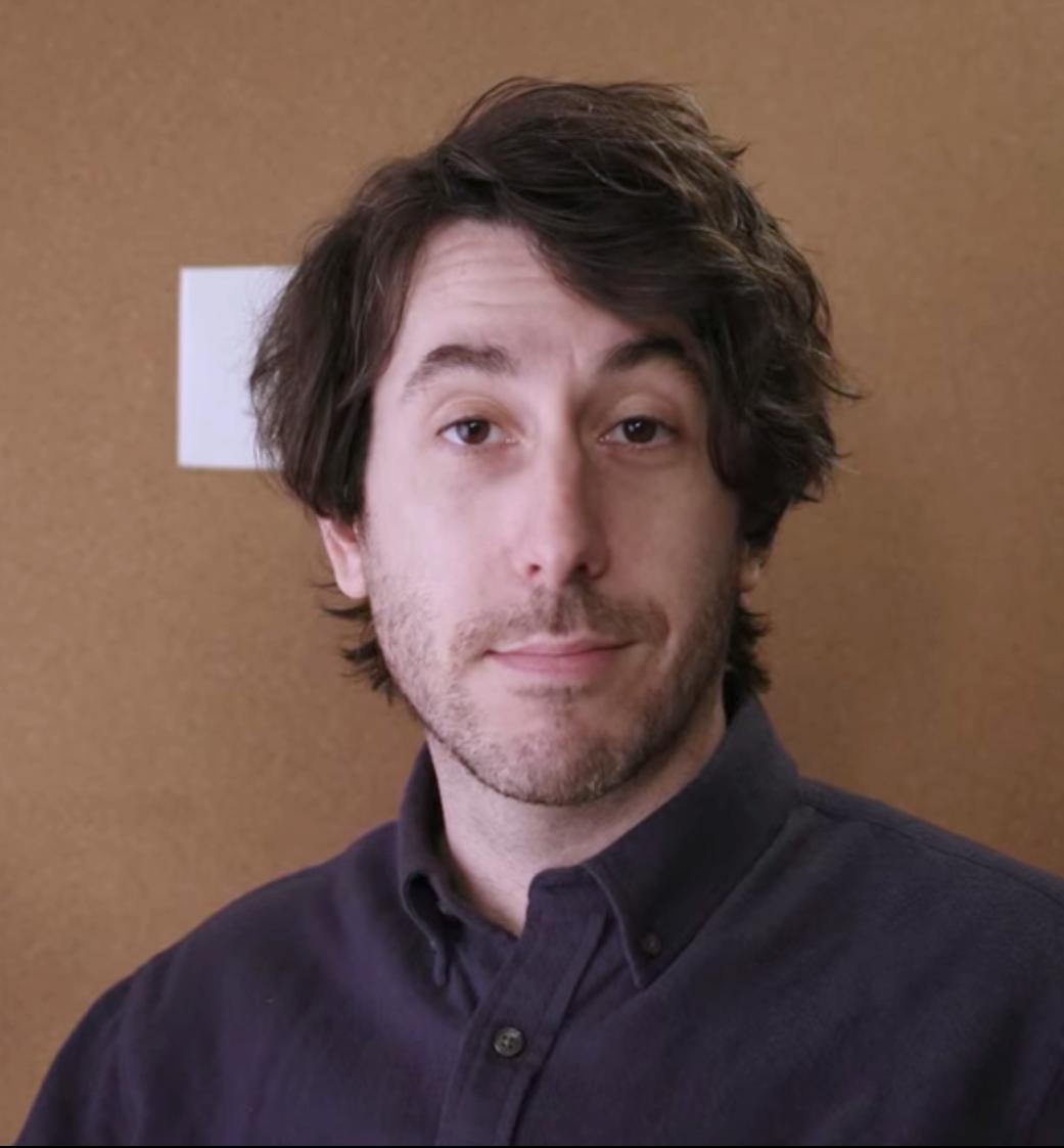 actor Jay McCarrol large photo