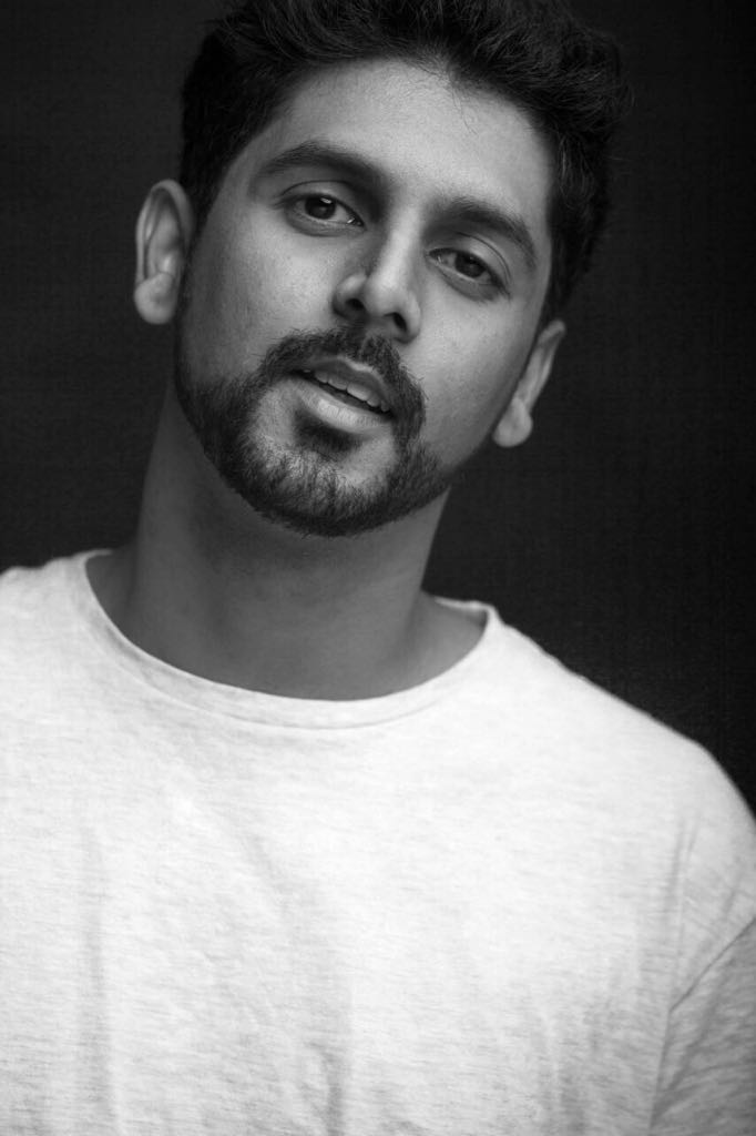 actor Omkar Ketkar large photo