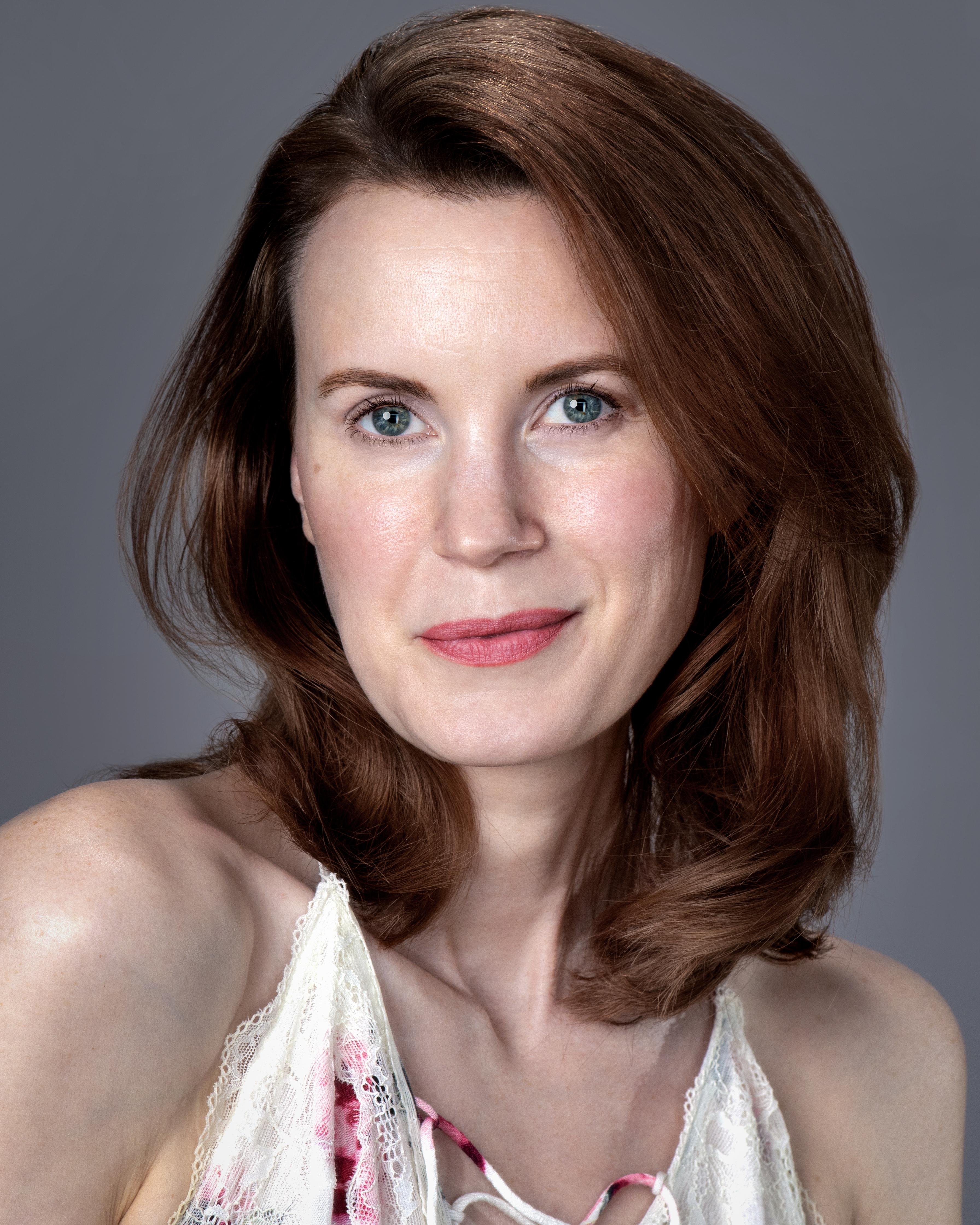 actor Bobbie Grace large photo