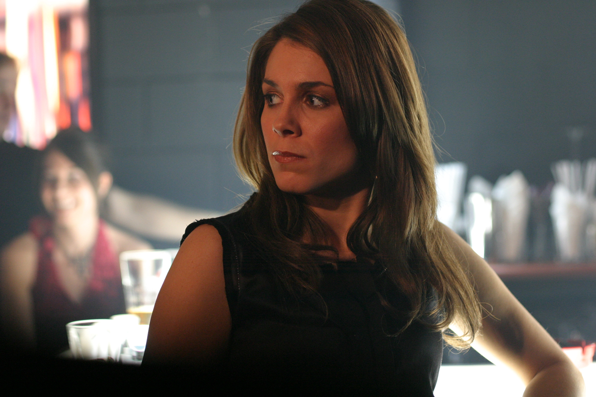 actor Julie Perreault large photo