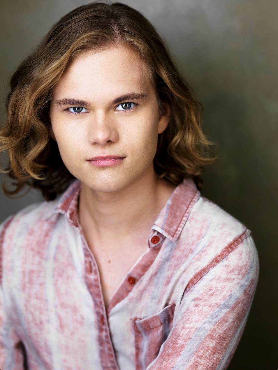 actor Isaiah Stannard large photo
