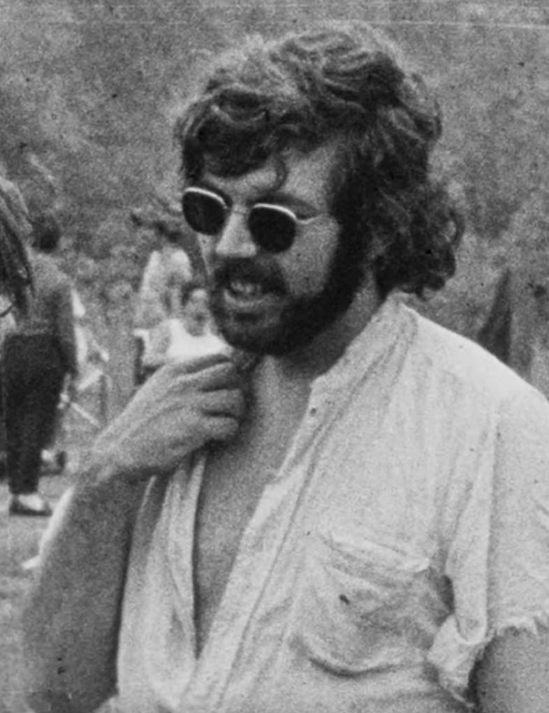 actor Larry Allison large photo