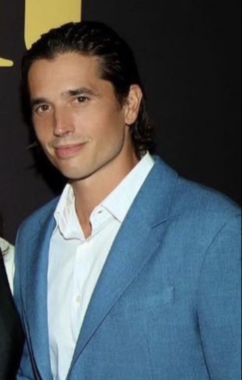 actor Gregory Thomas large photo