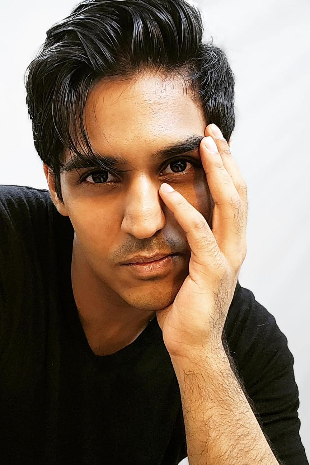 actor Divyansh Sharma large photo