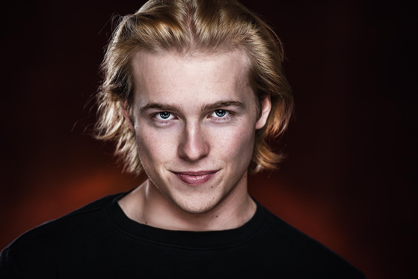 actor Keith Agar large photo