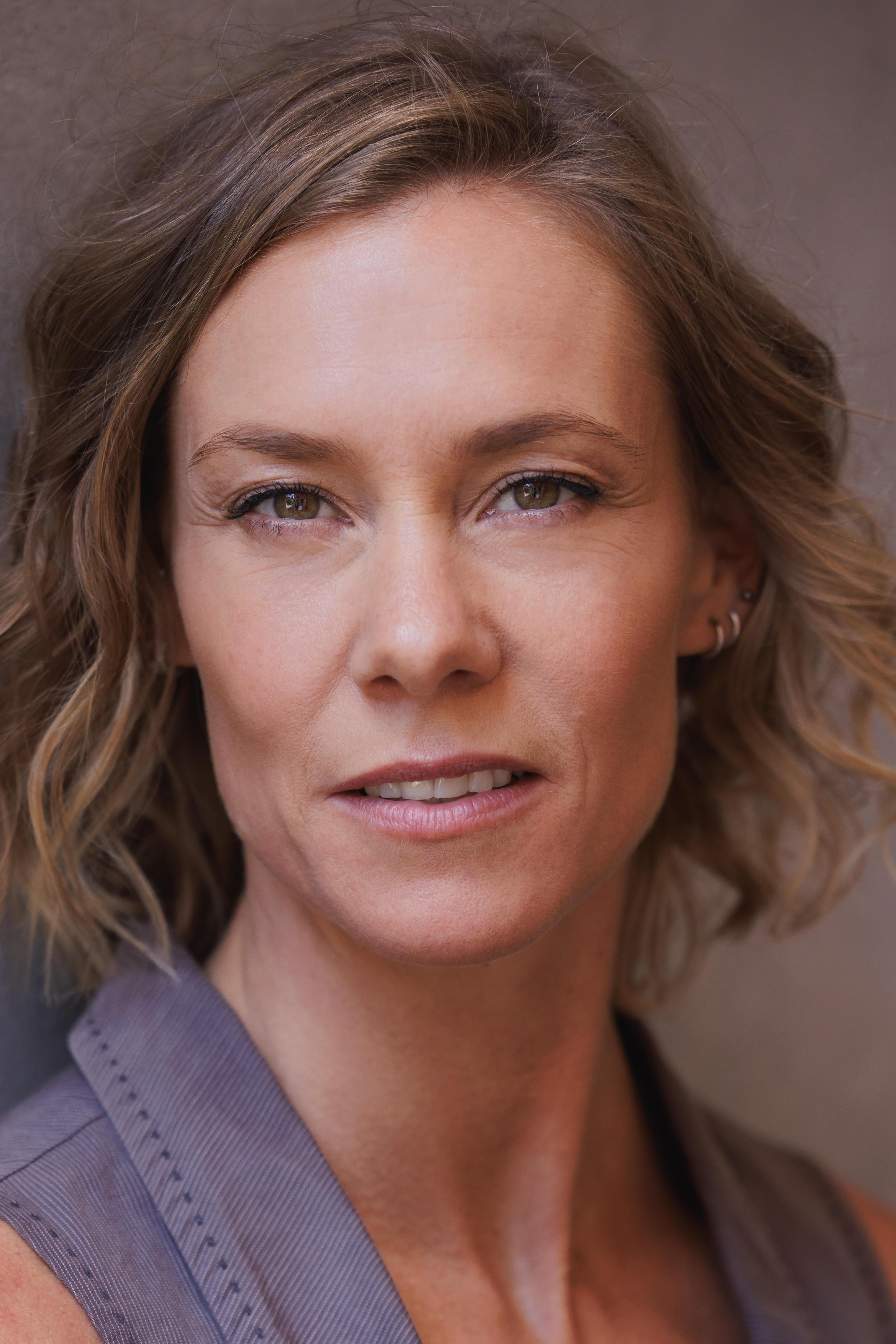 actor Tineke Robson large photo