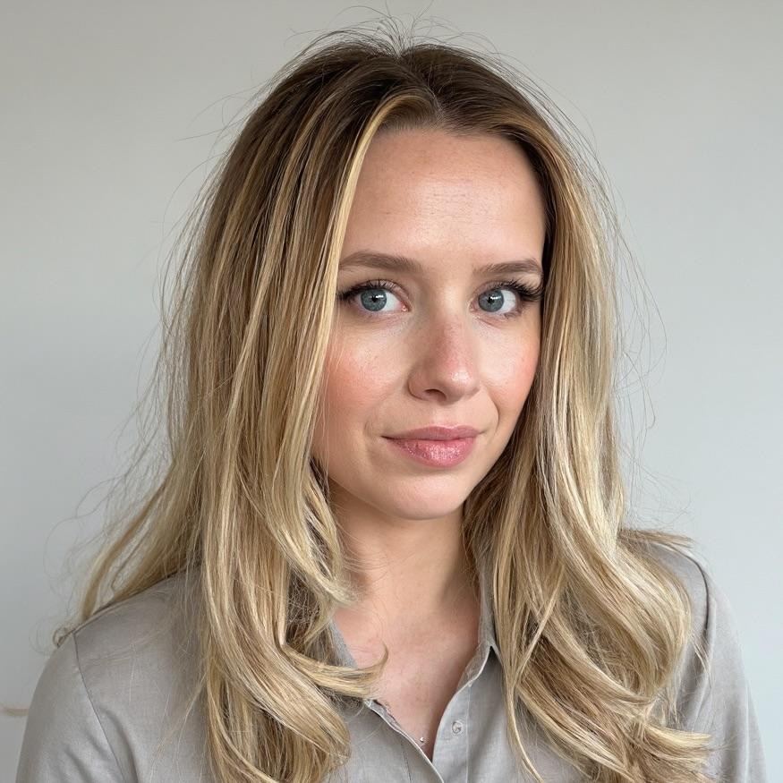 Lindsay Elvig