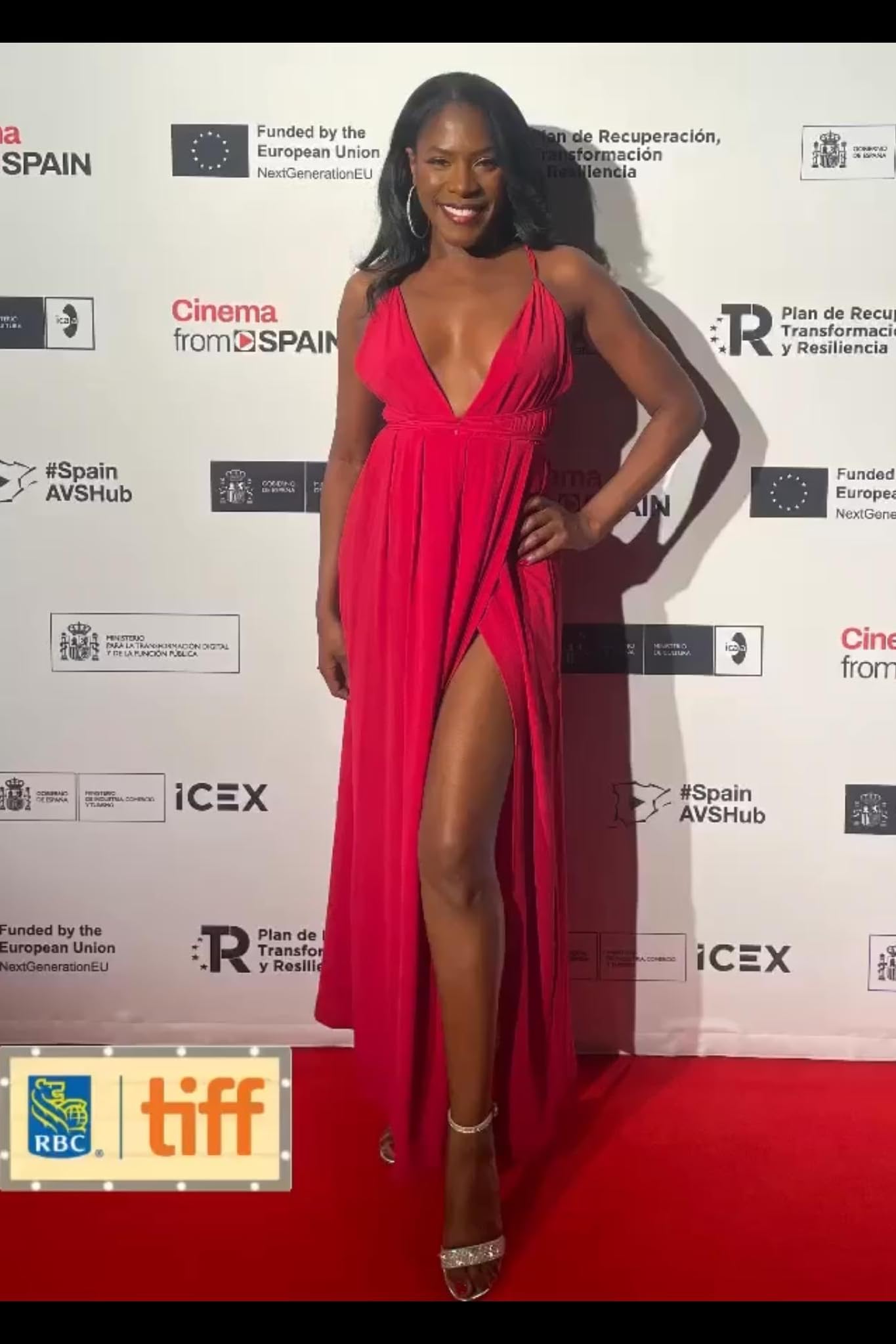 actor Vanessa Cobham large photo