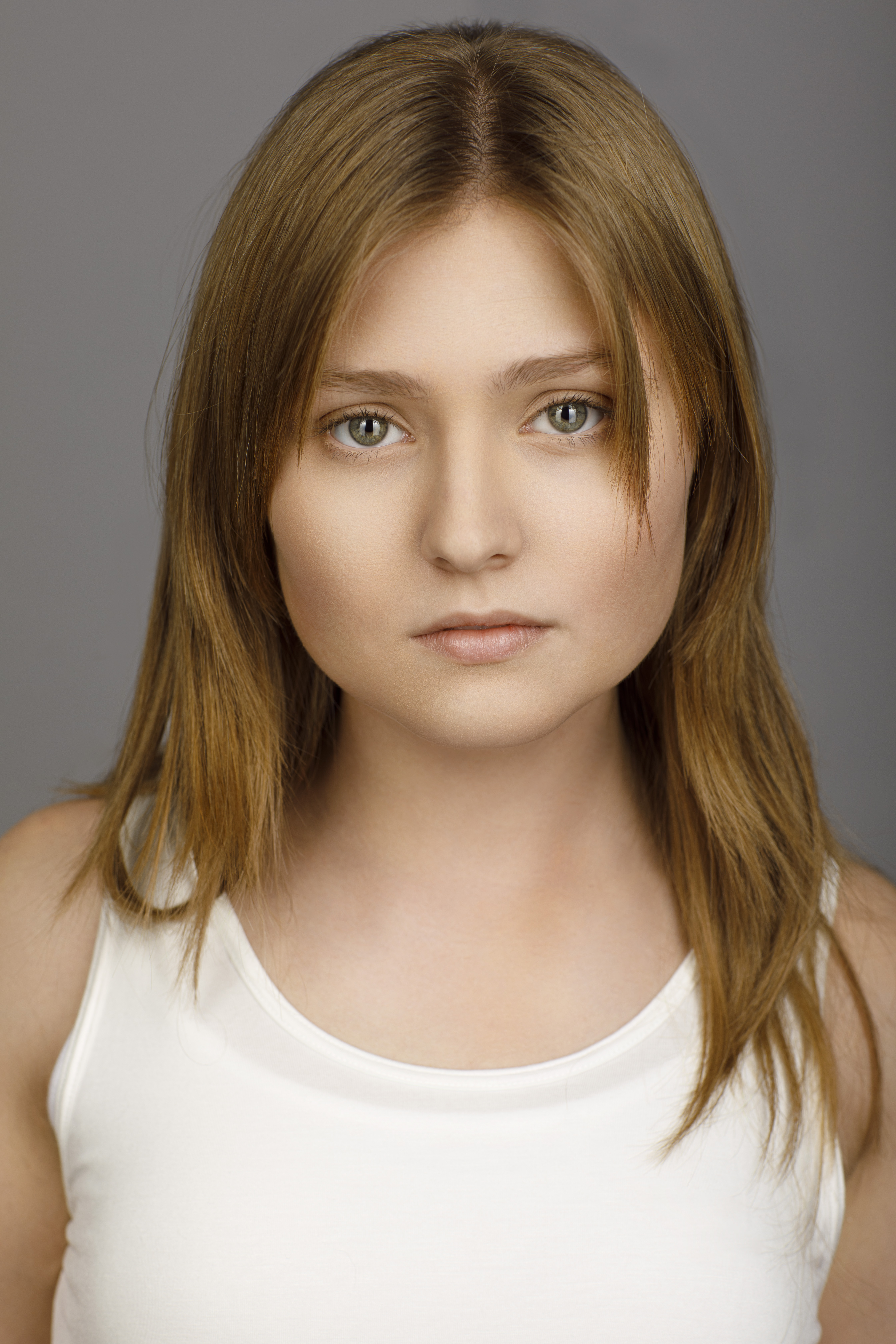 actor Riley Sutton large photo