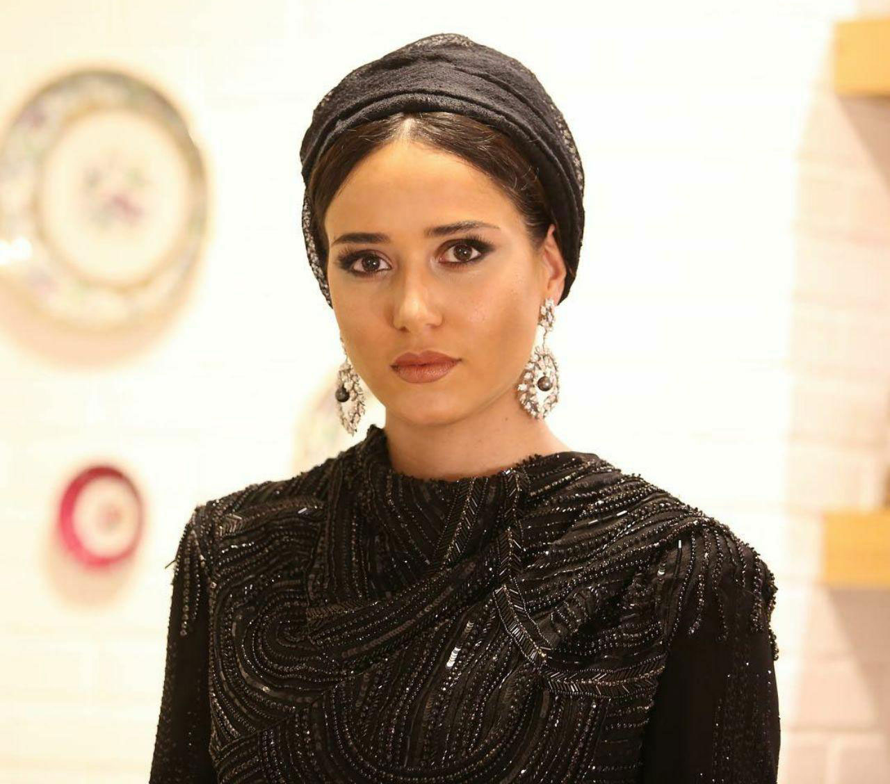 actor Parinaz Izadyar large photo