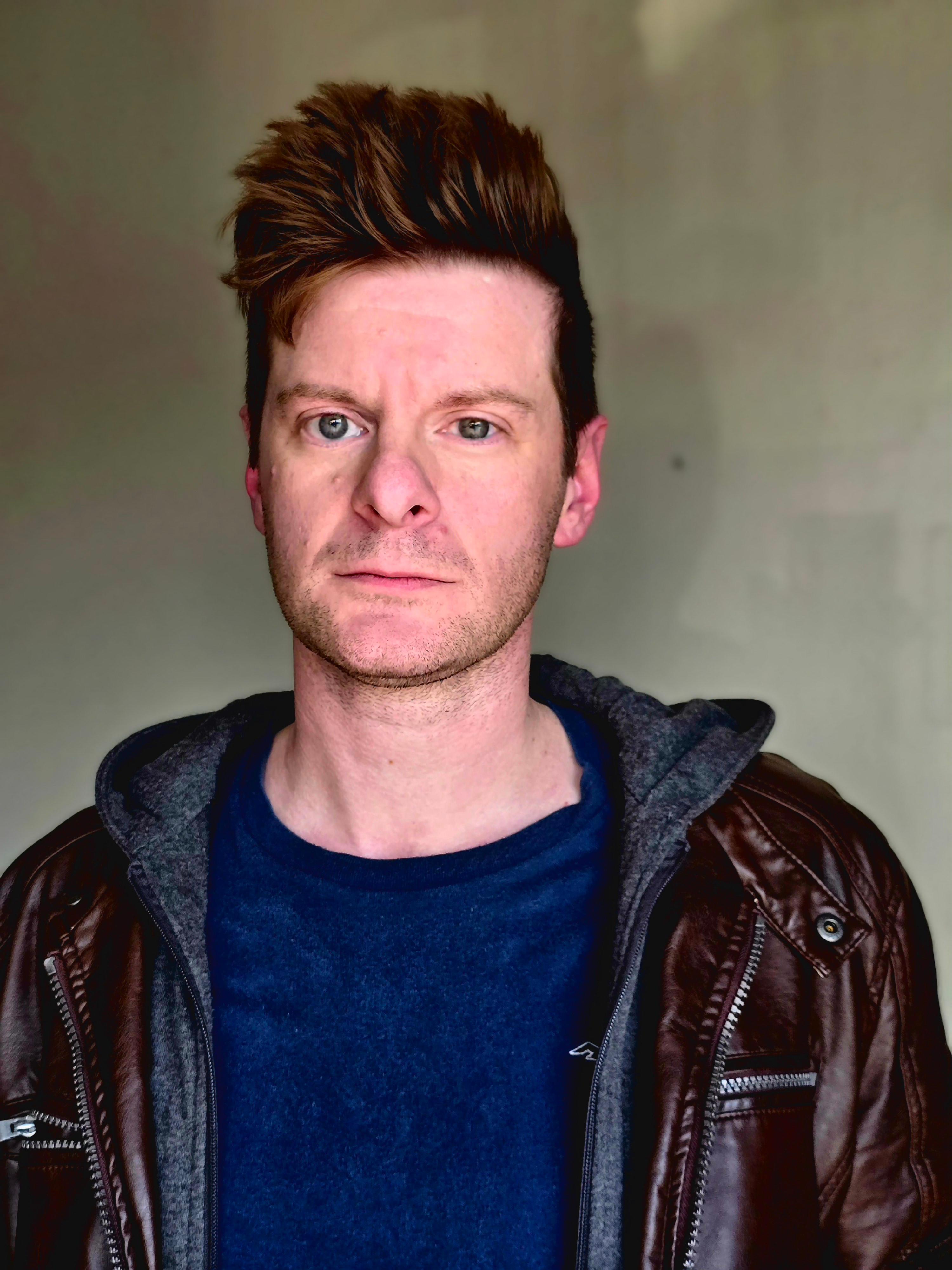 actor Kevin Roach large photo