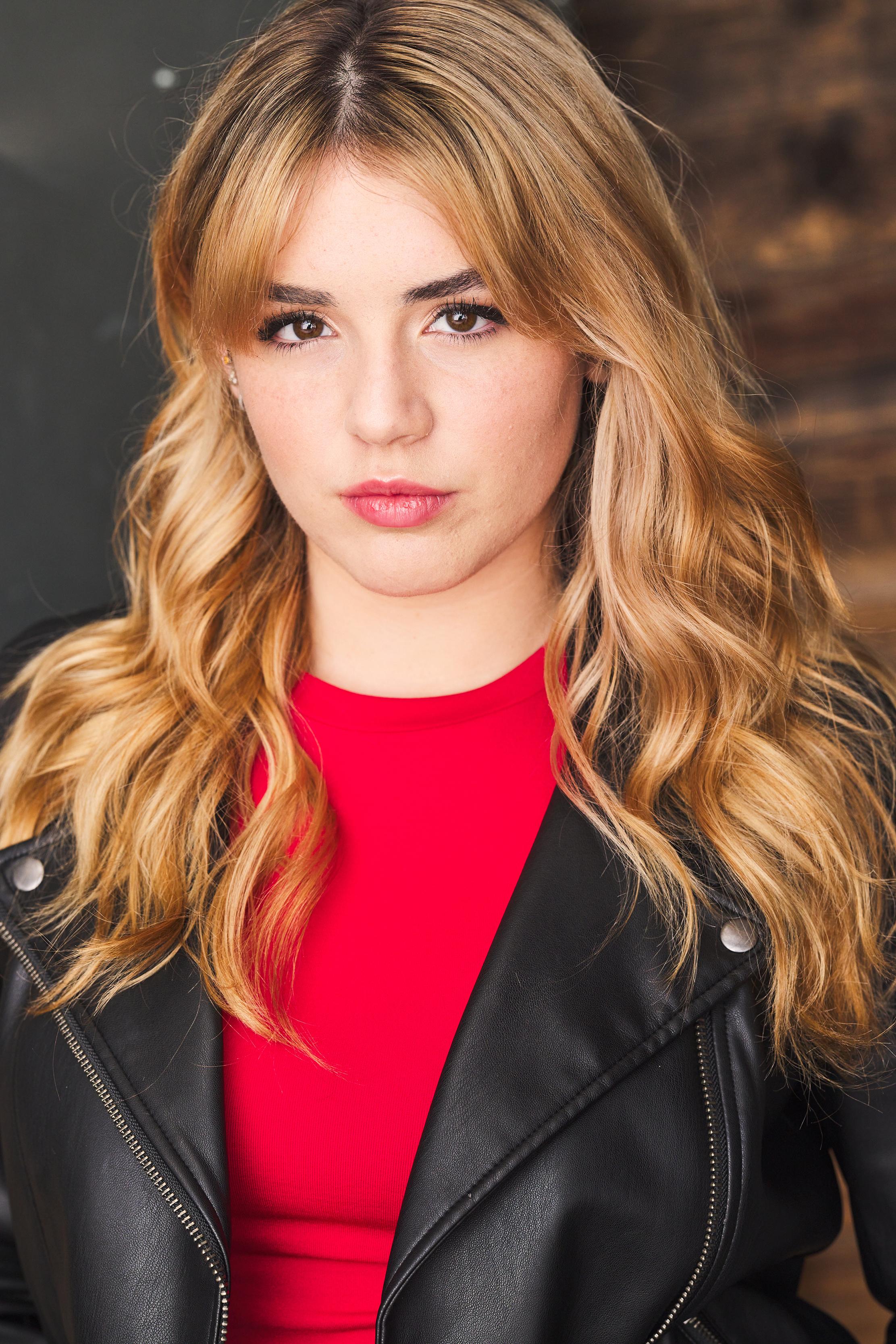 actor Ariebella Makana large photo