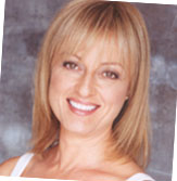 actor Mahaila McKellar large photo