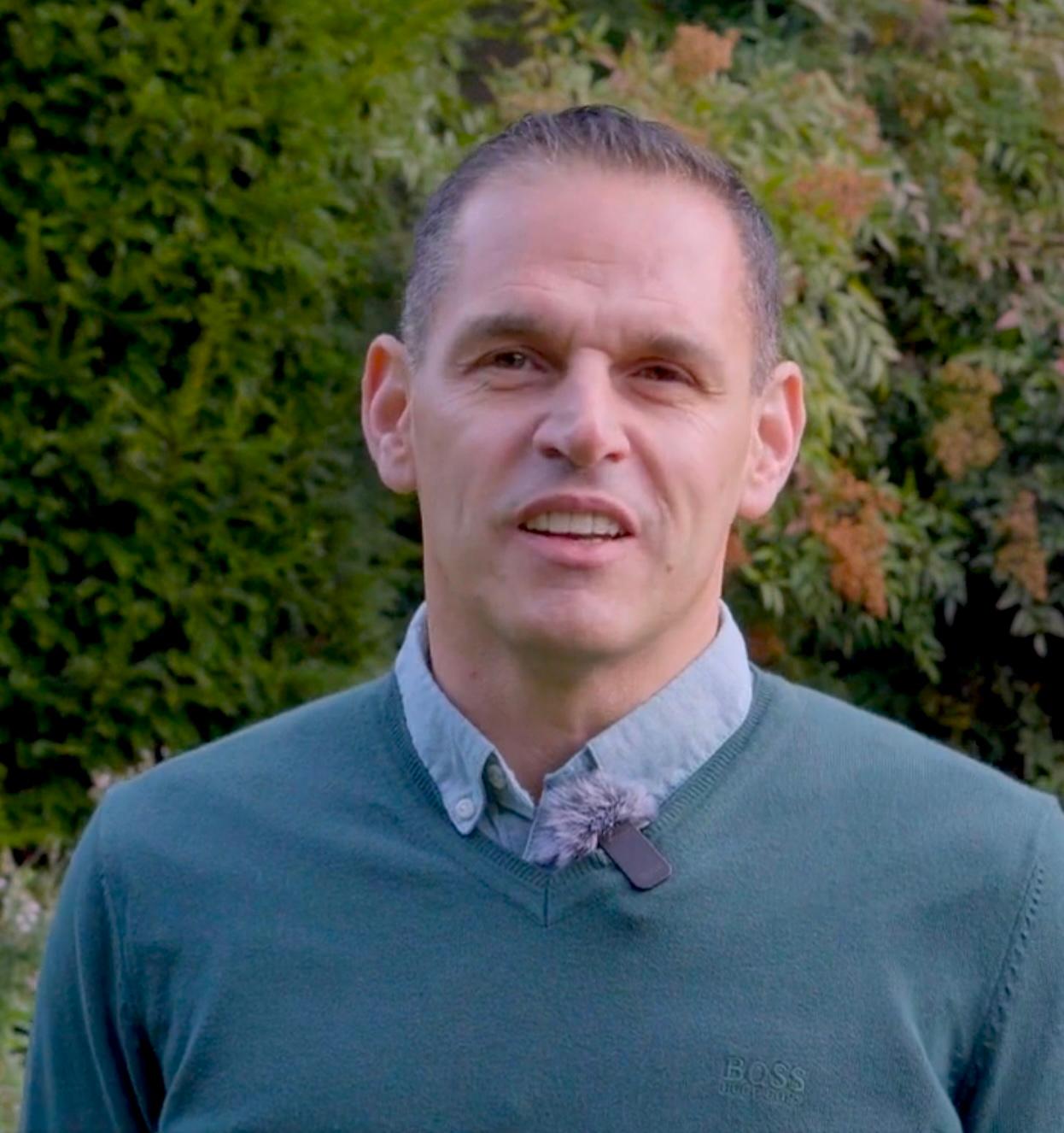 actor Ricky Simms large photo