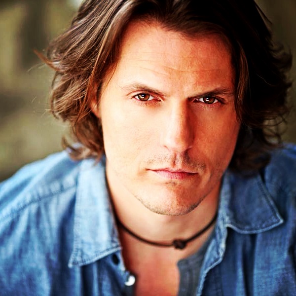 actor Stacey Souther large photo