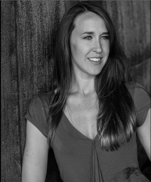 actor Krista Magnusson large photo