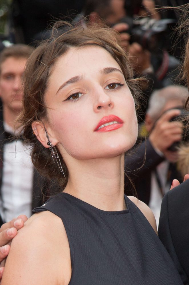 actor Lola Bessis large photo