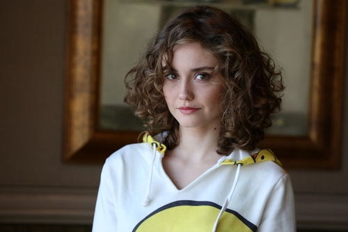 actor Cansu Türedi large photo