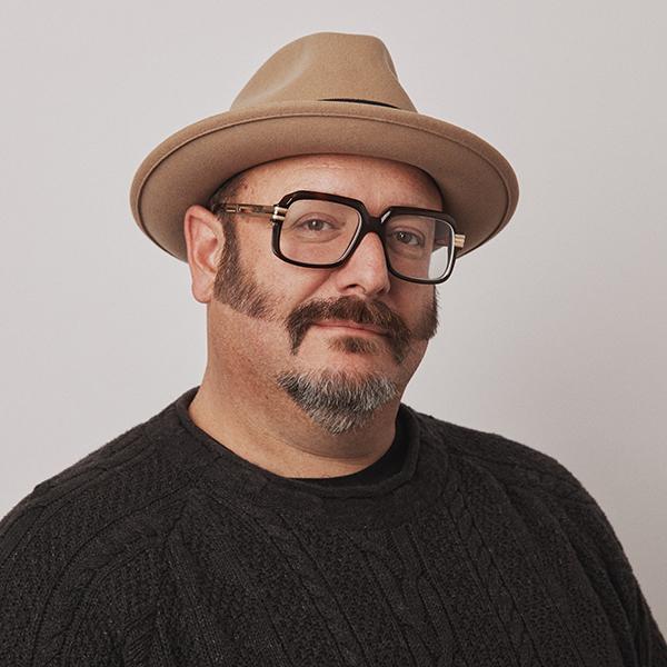 actor Nick Batzias large photo