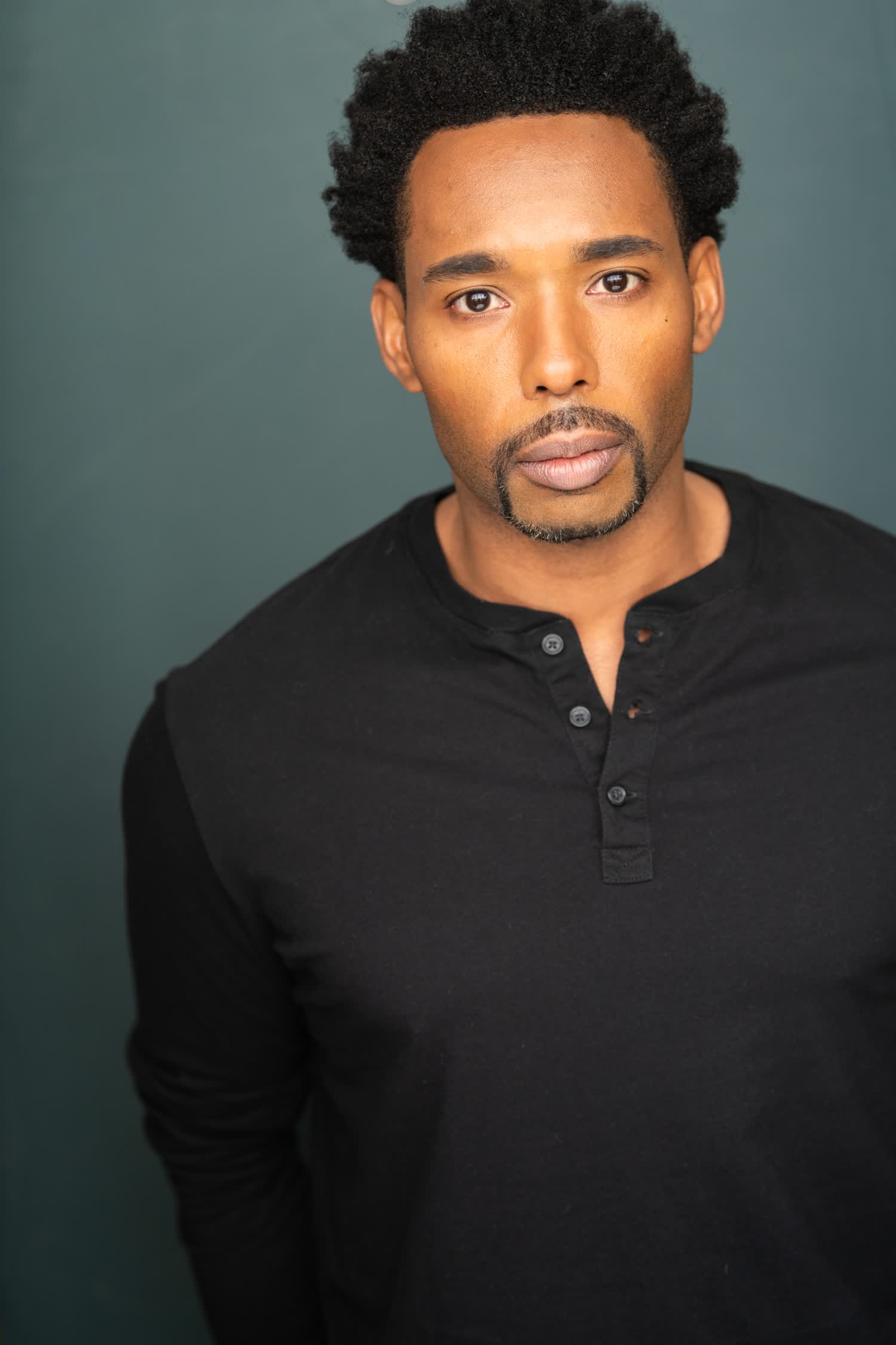 actor Laval Alsbrooks Jr. large photo