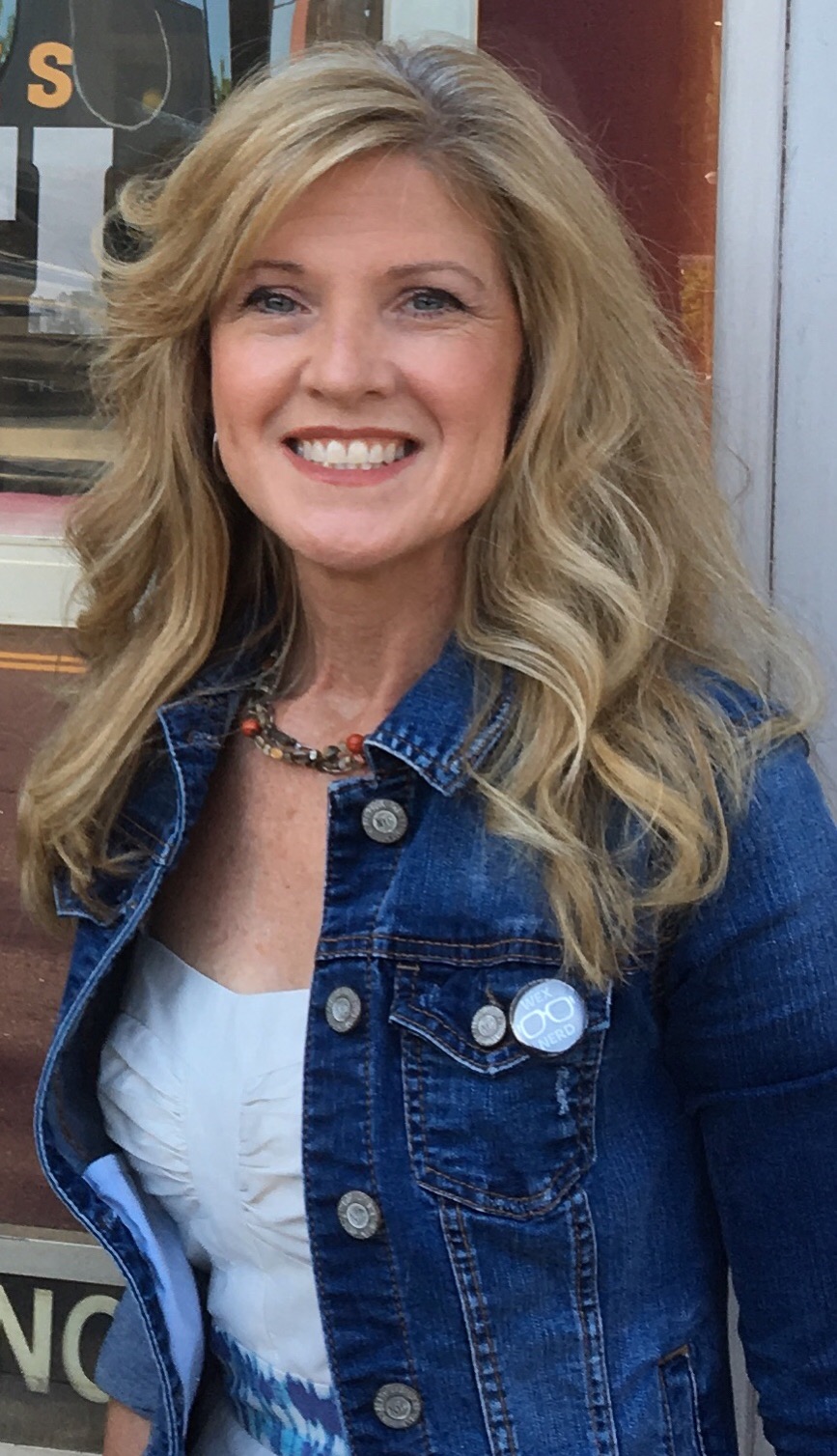 actor Michelle Dobrozsi large photo