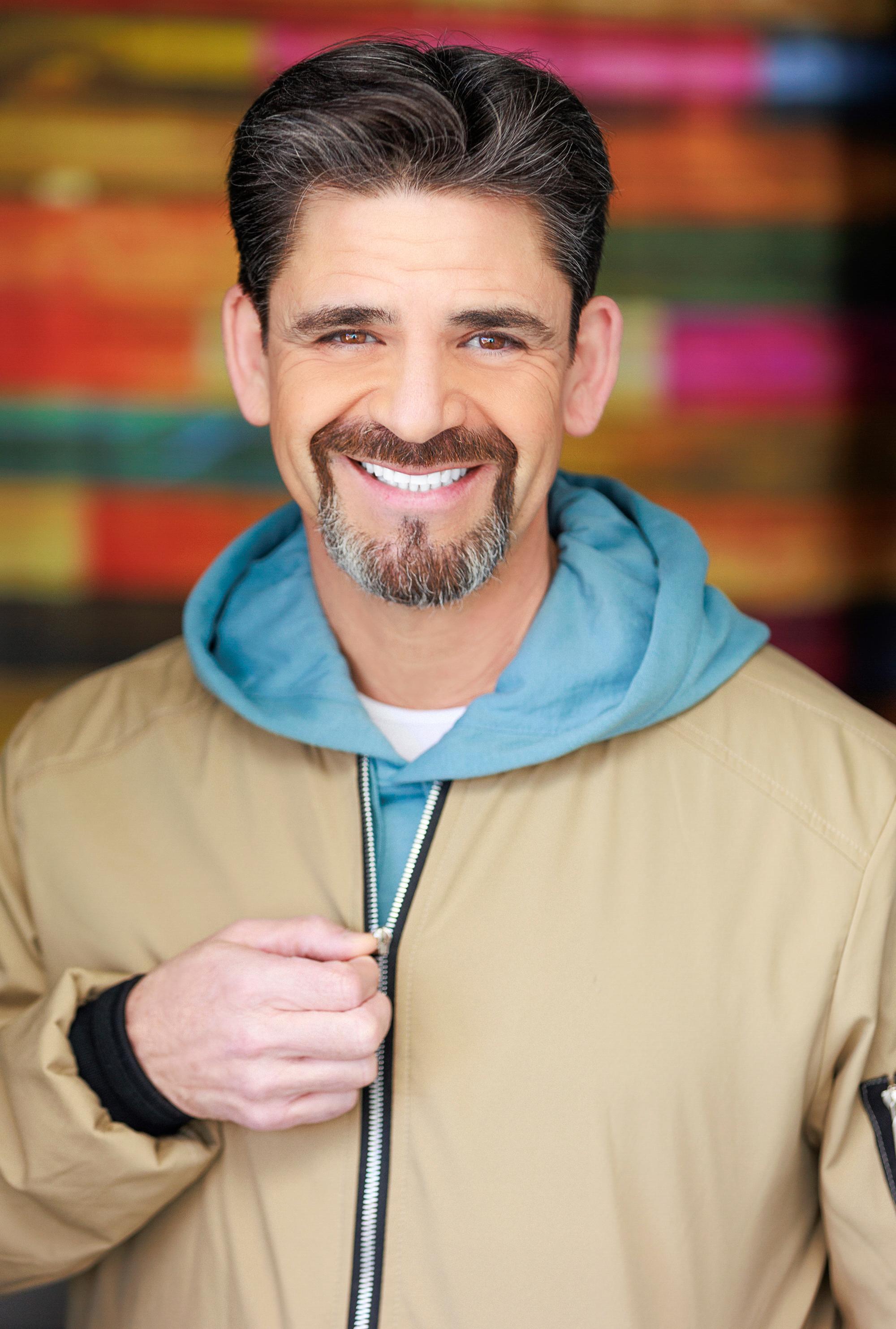 actor Steve Dellatori large photo