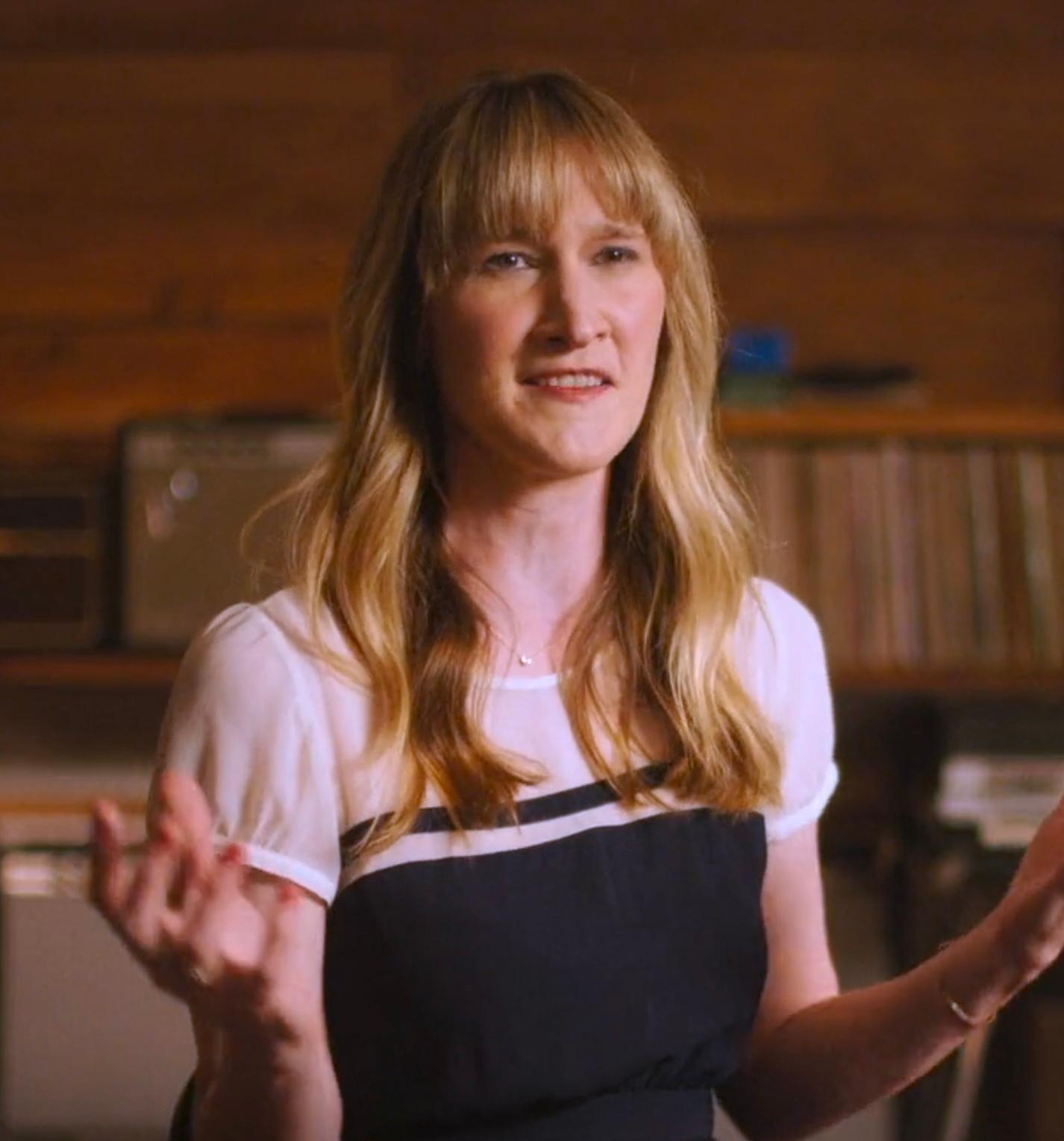 actor Amanda Petrusich large photo