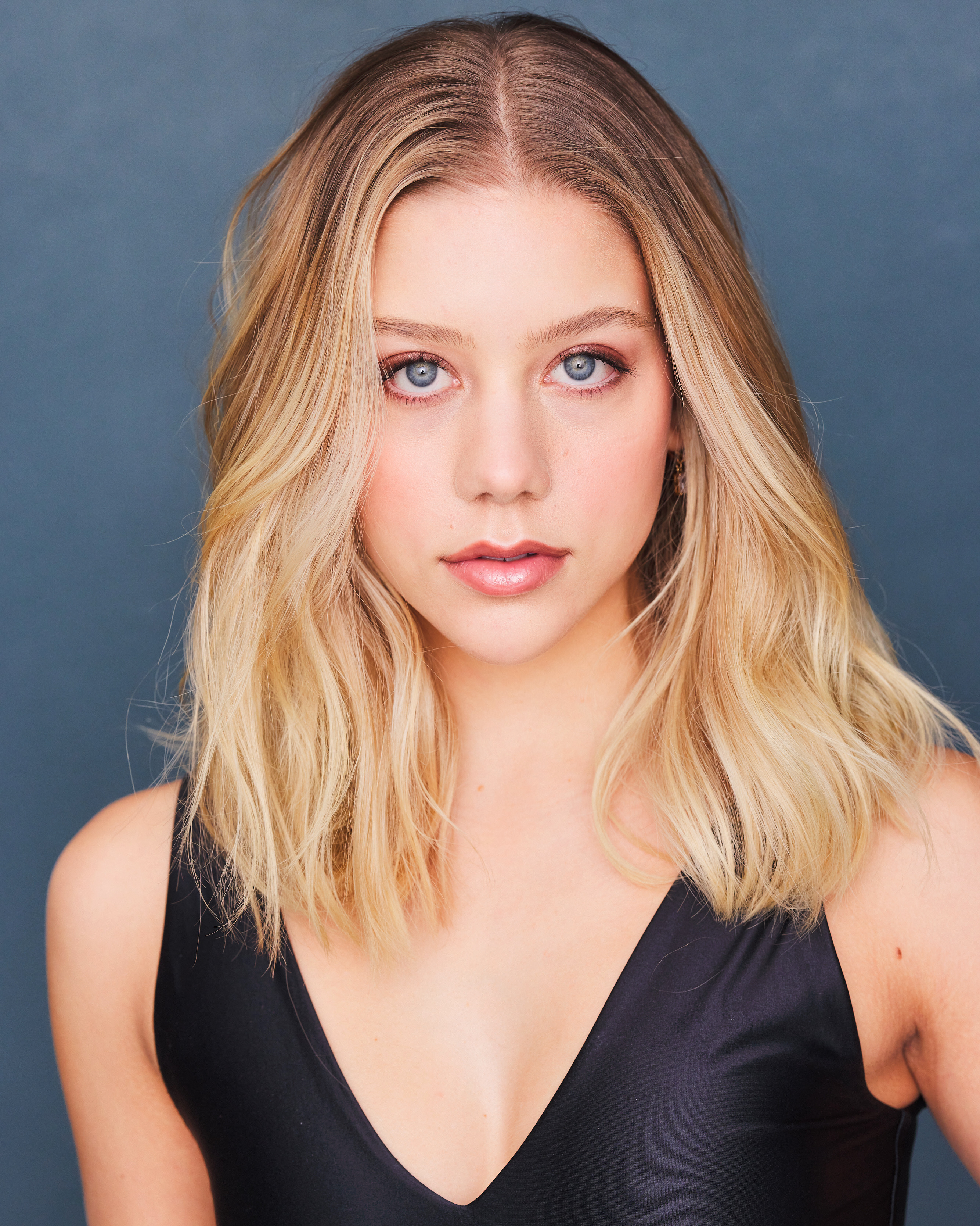 actor Makenna Ginn large photo