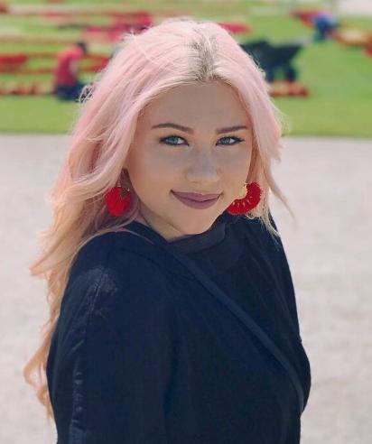 actor Ella Fairon large photo