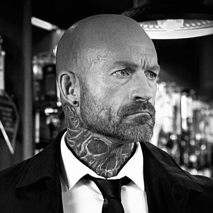 actor Lee Wakefield large photo