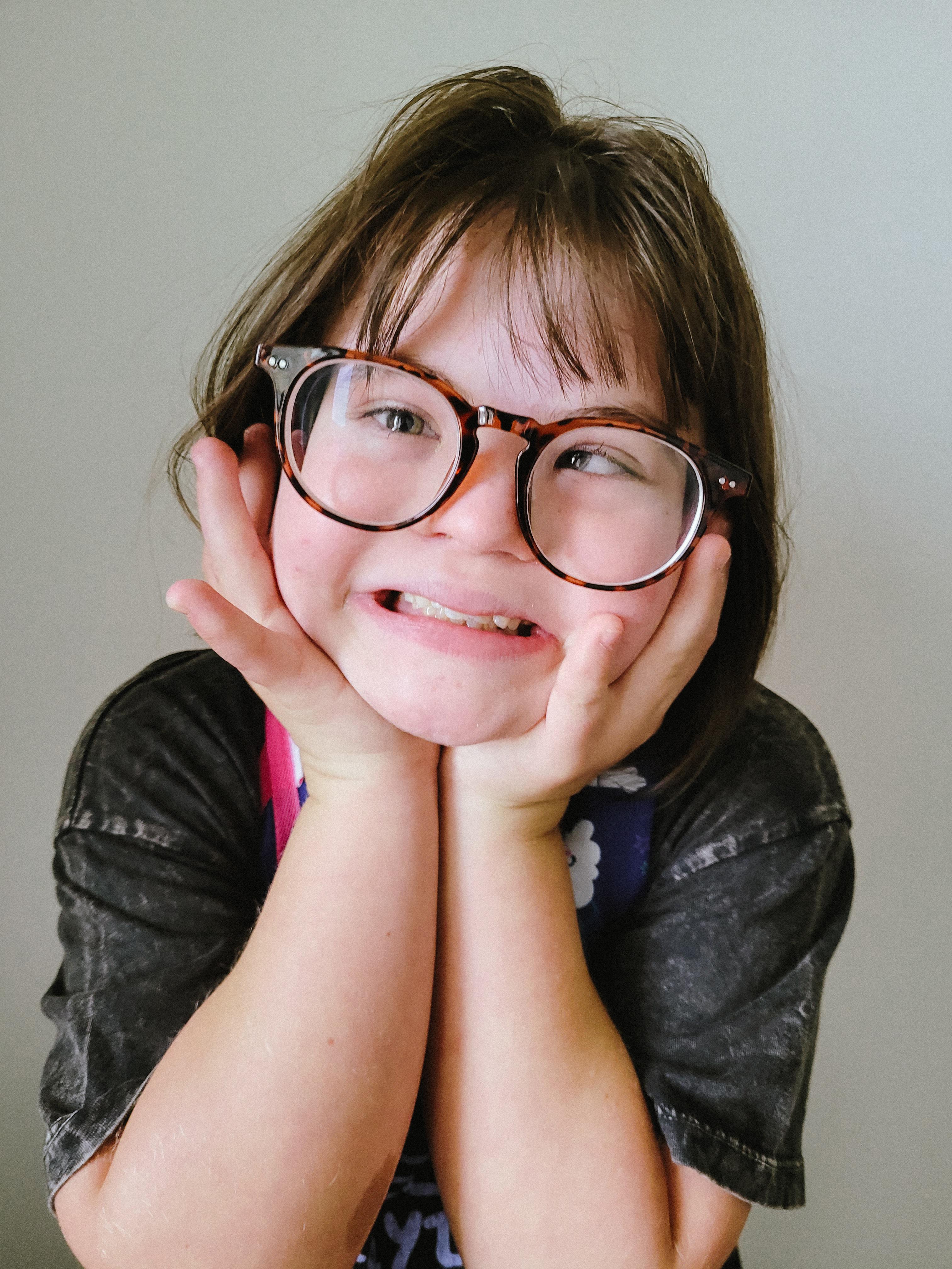 actor Pip McCallan large photo