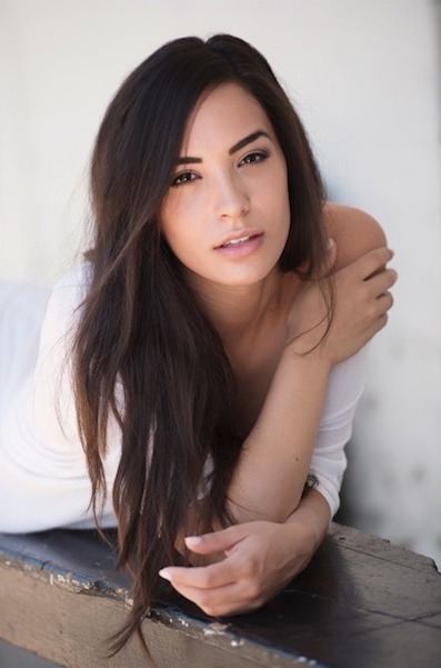 actor Laura Hine large photo