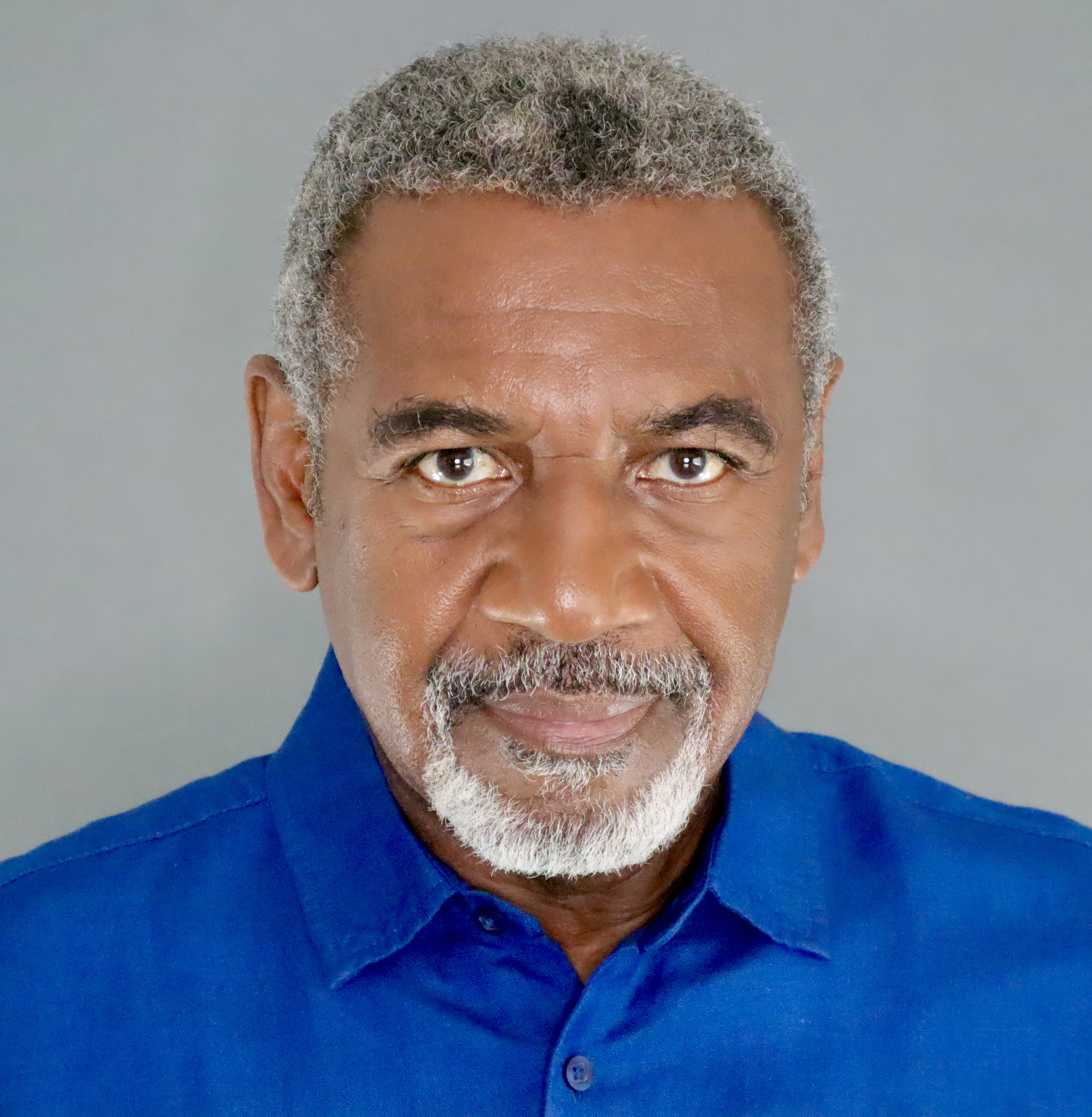 actor Rob Barnes large photo