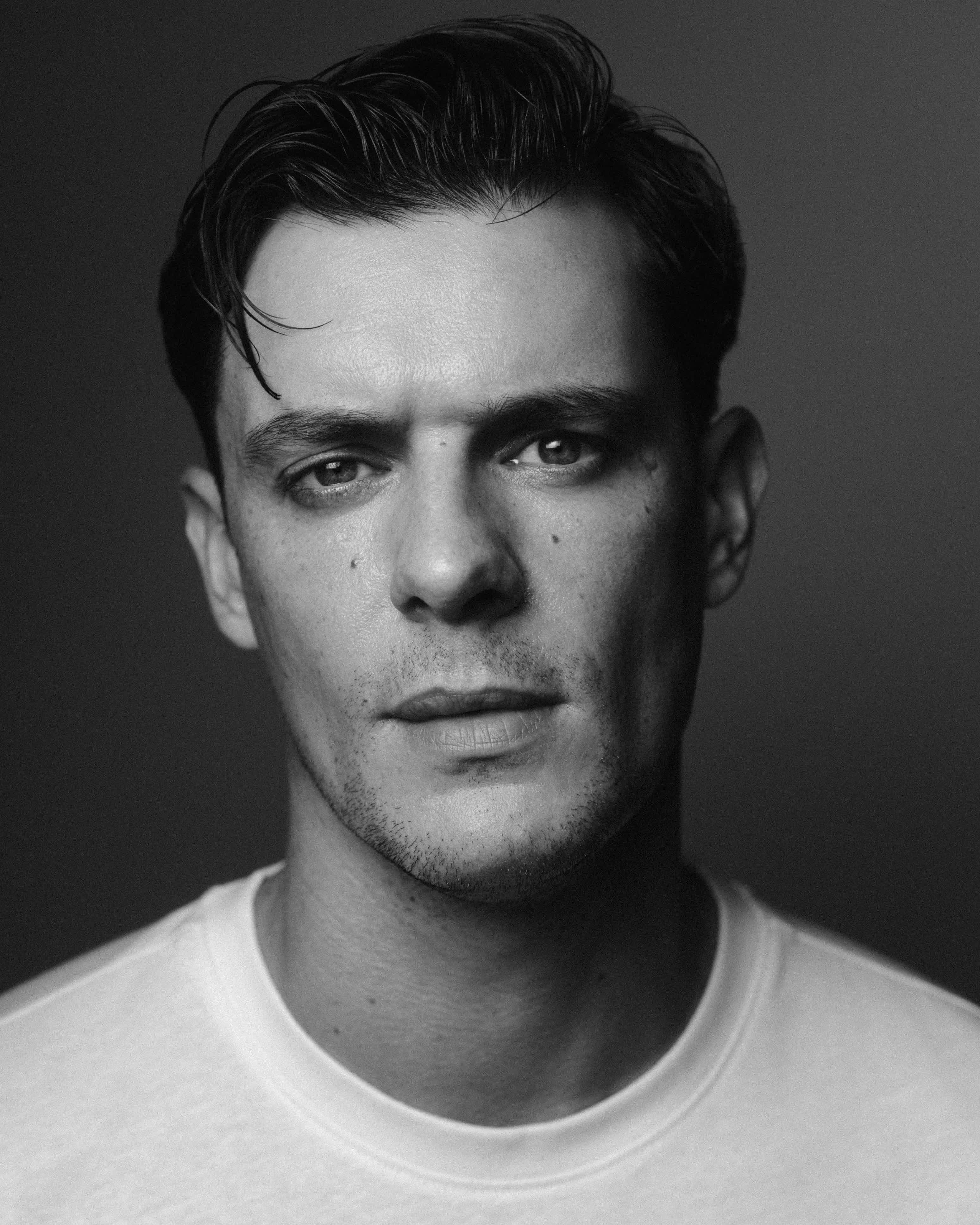 actor Lewis Jamison large photo