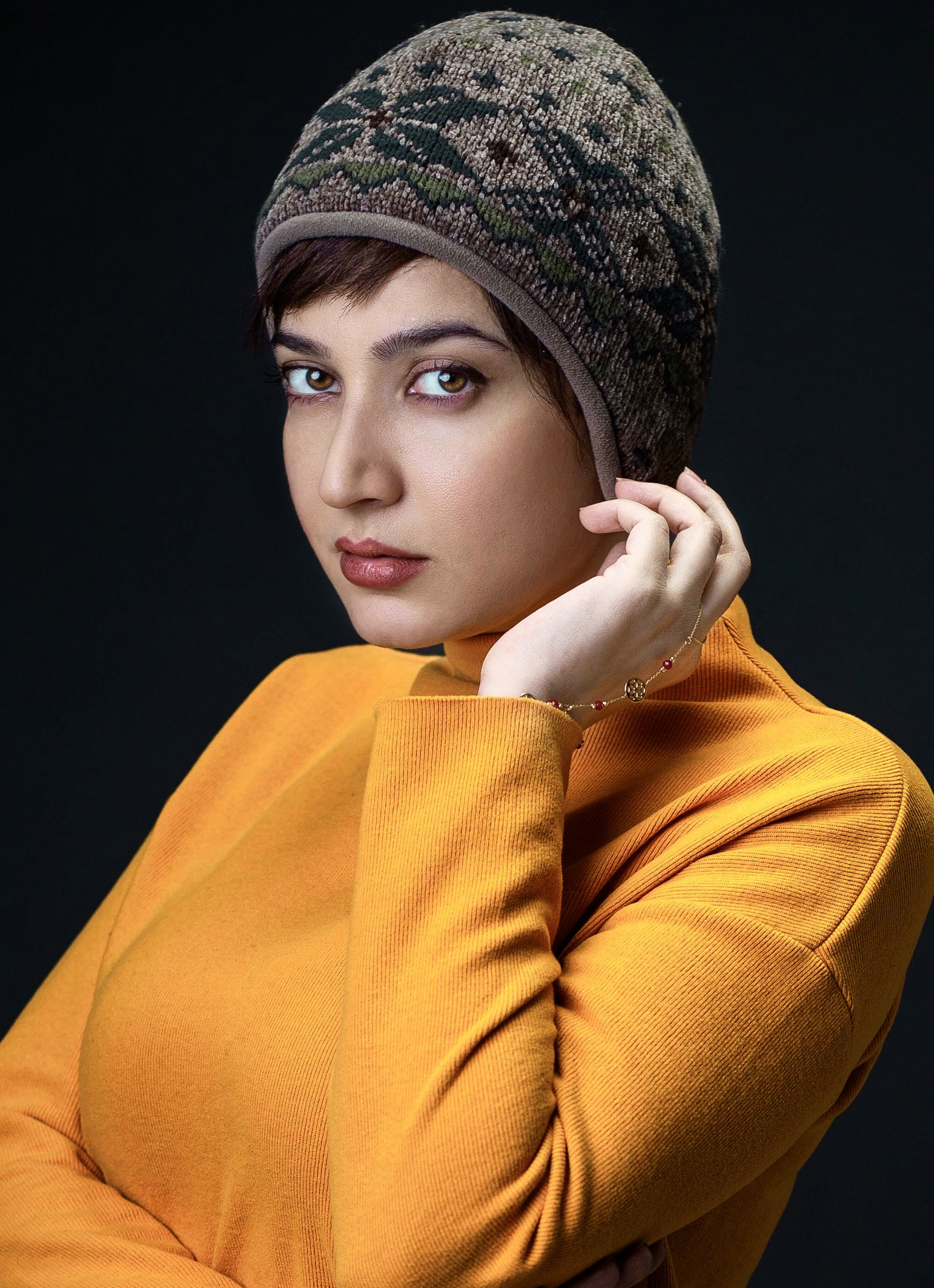 actor Elham Nami large photo