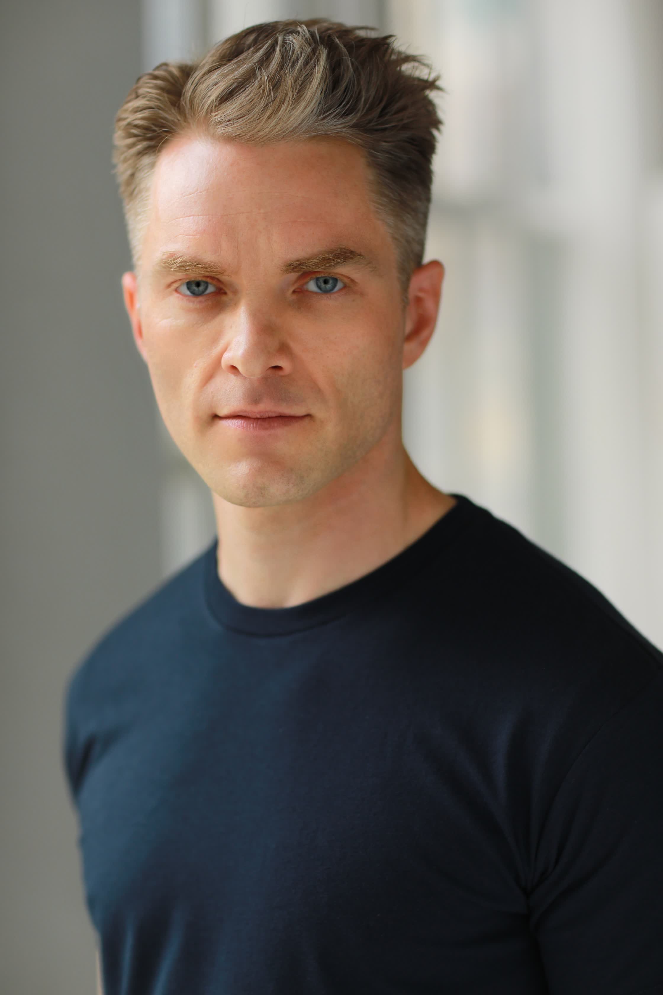 actor Timothy Sekk large photo