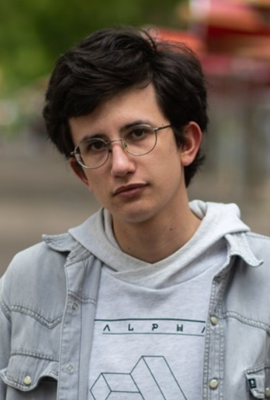 actor Léo Riehl large photo