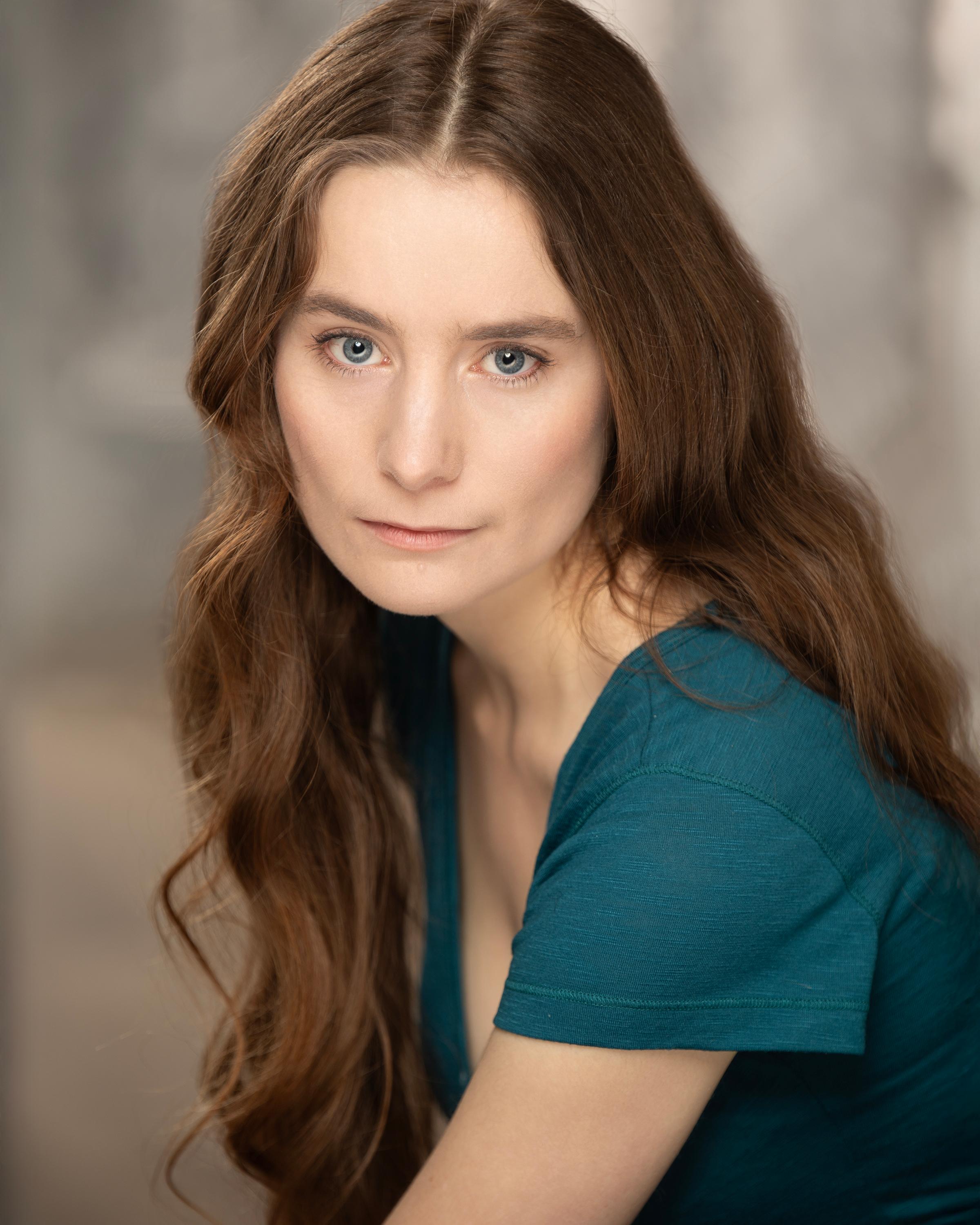 actor Grace Munro large photo