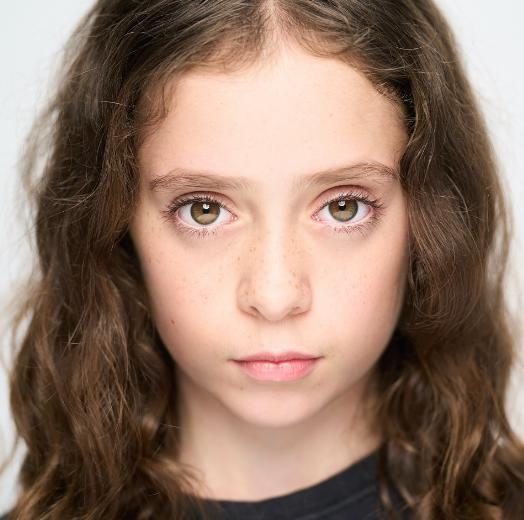 actor Robyn Elwell large photo