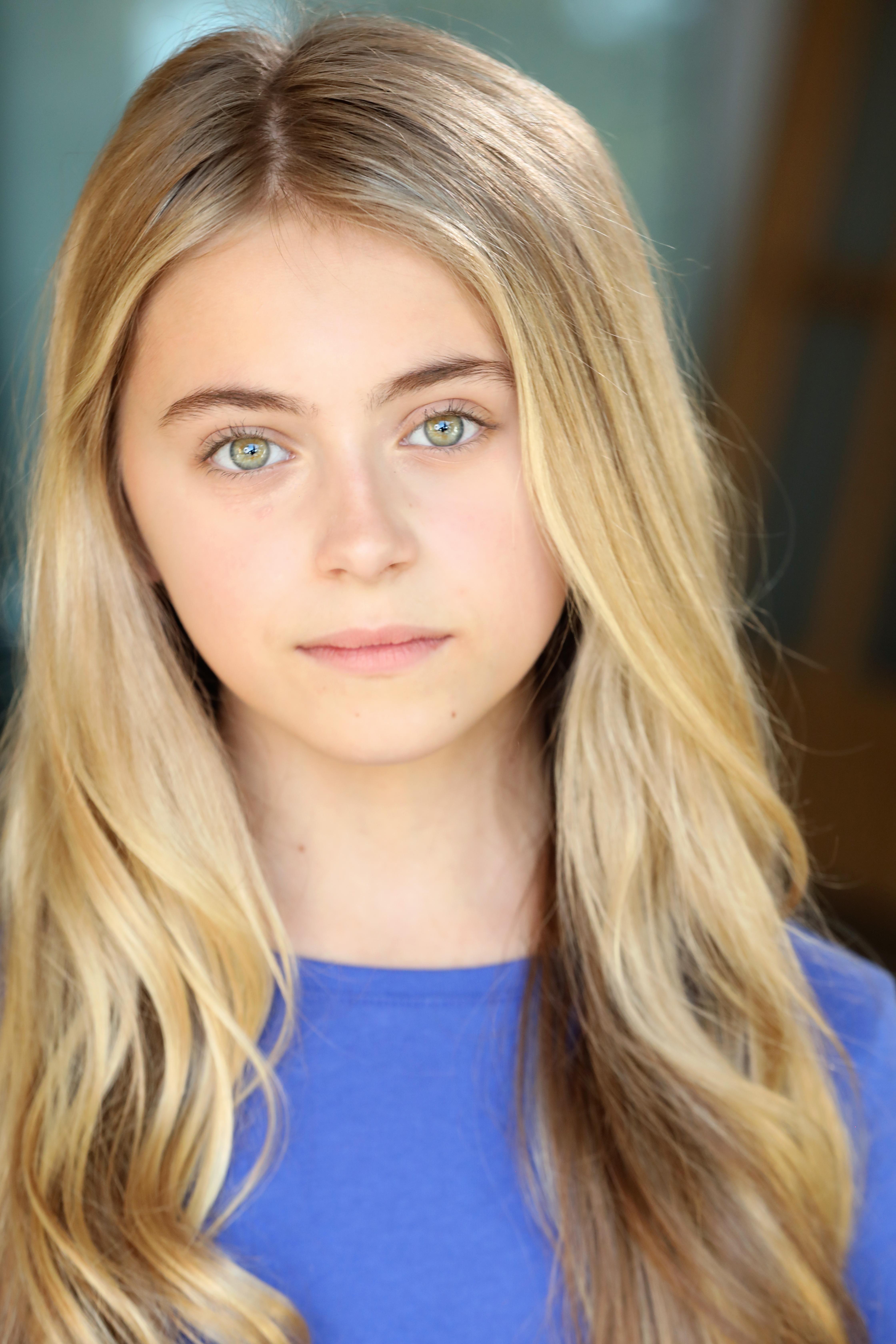 actor Sofia Shakarian large photo