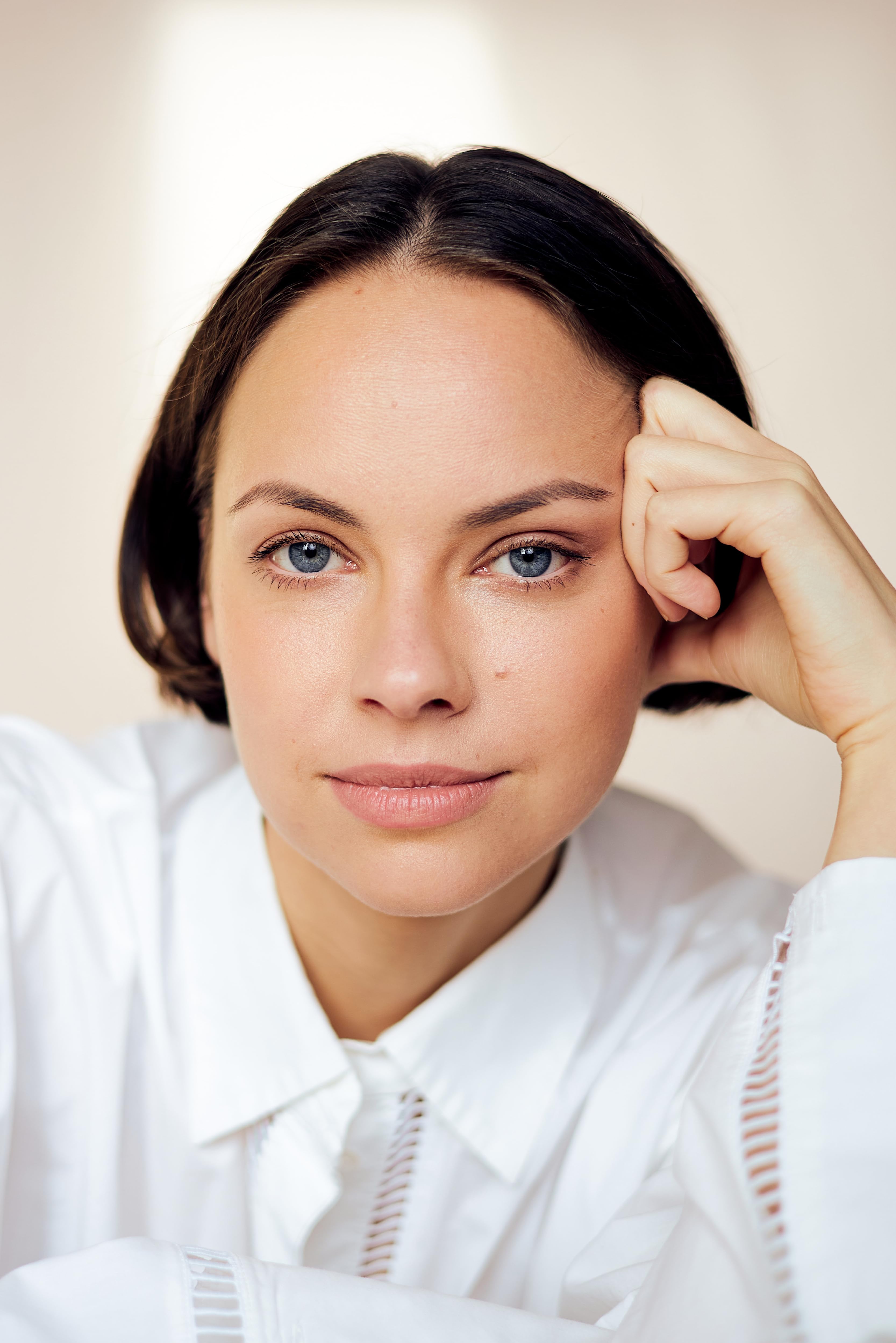 actor Barbara Prakopenka large photo