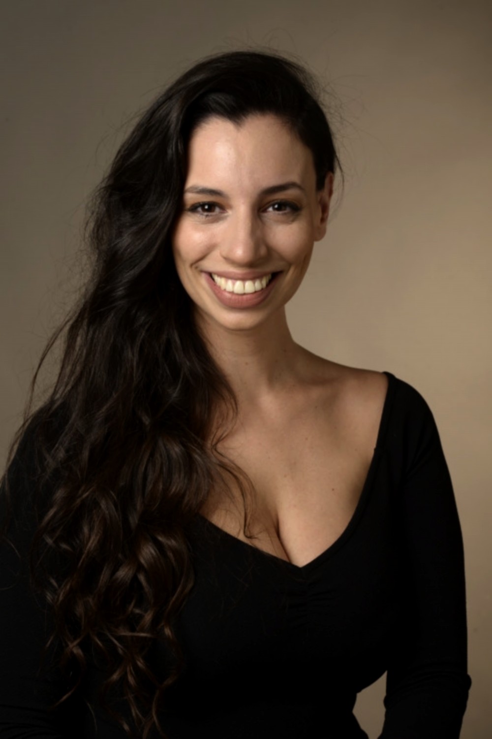 actor Ana Fontán large photo