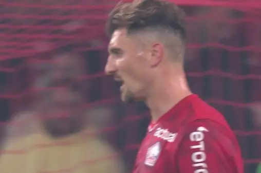 [Highlights] Haraldsson's clever pass sets up Meunier, whose shot is brilliantly blocked by Lucas