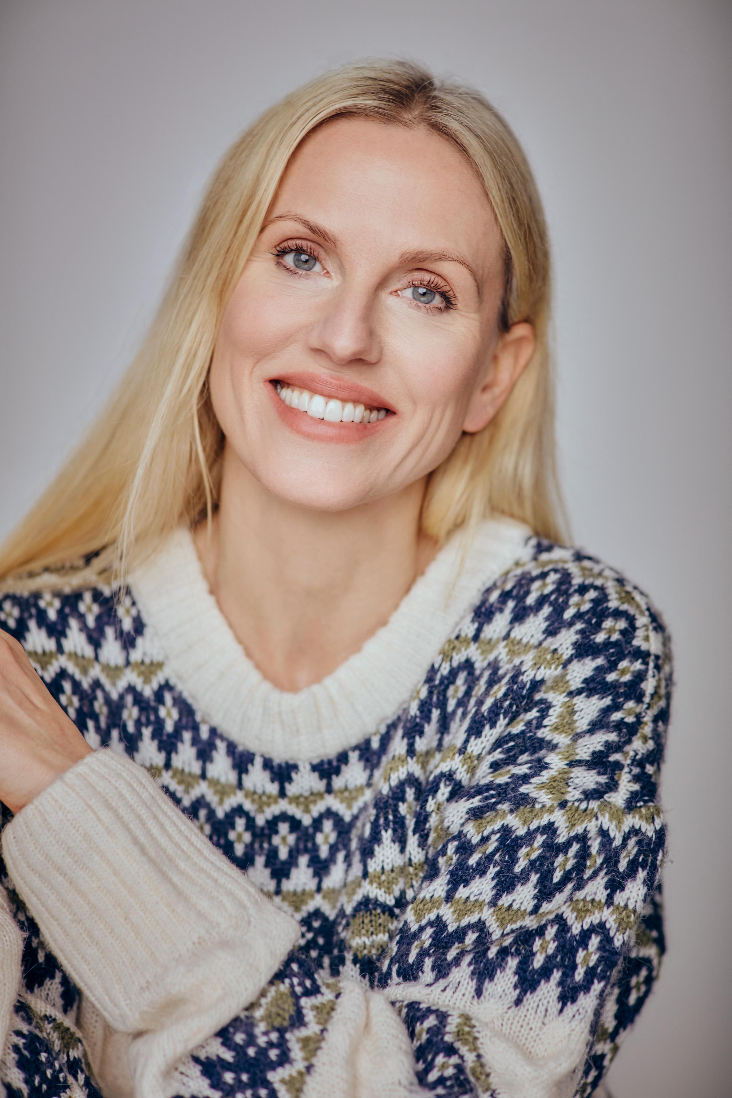 actor Noémi Domokos large photo