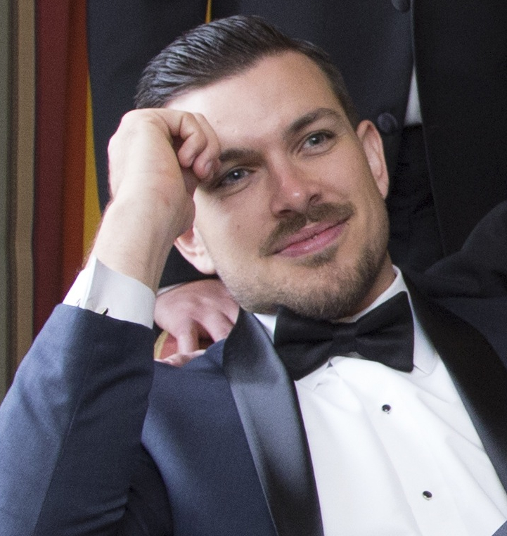 actor Alex Haughey large photo