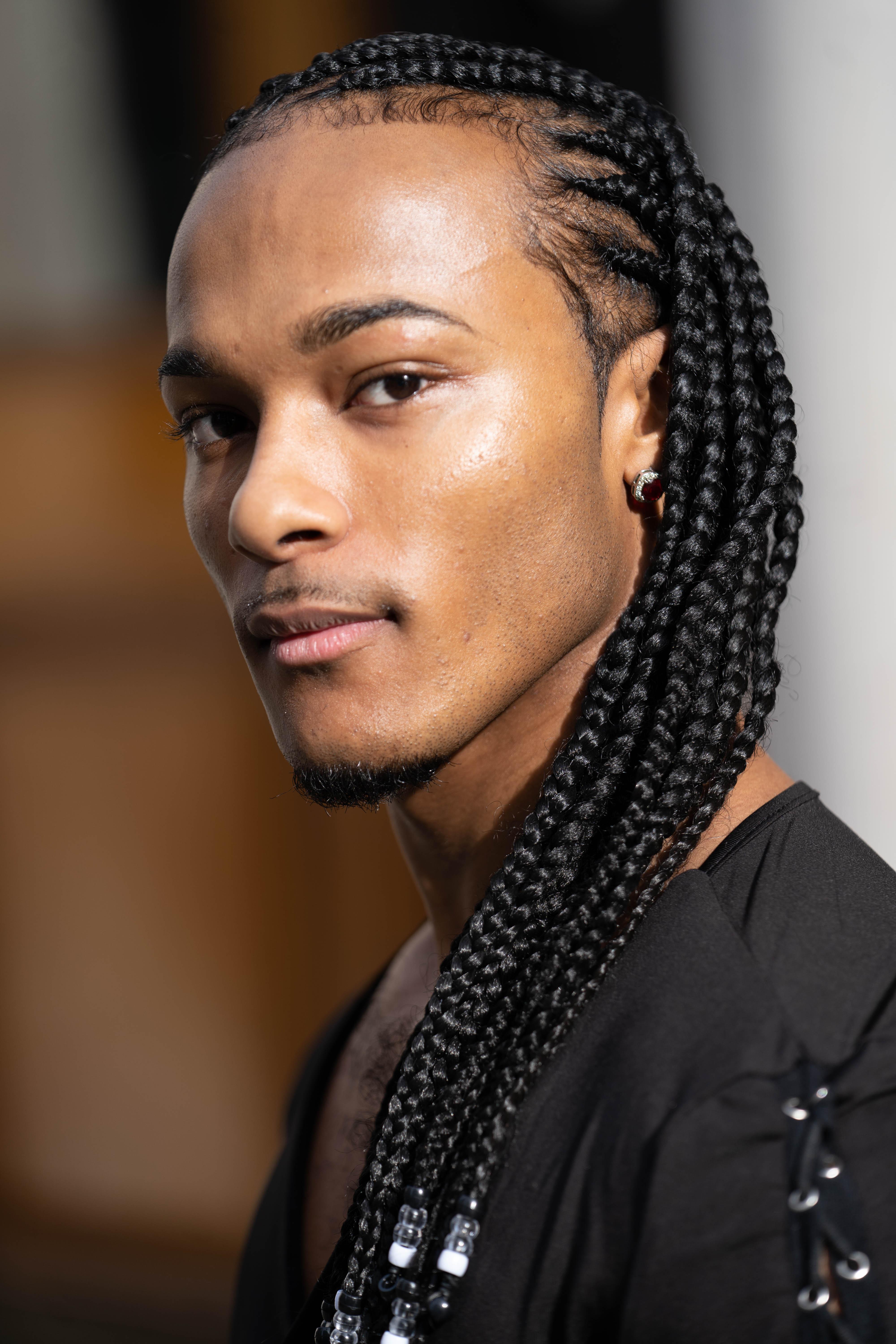 actor Leyton Benta large photo