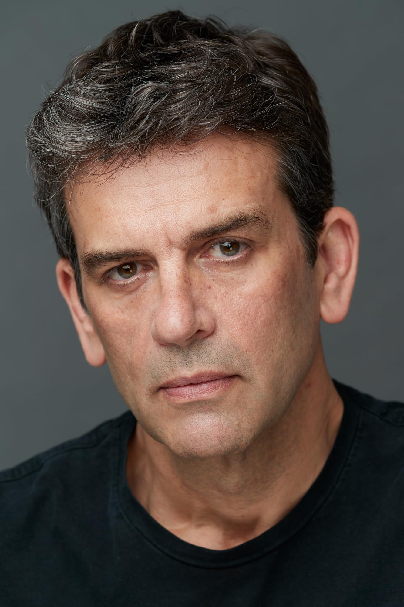 actor Alberto Maneiro large photo