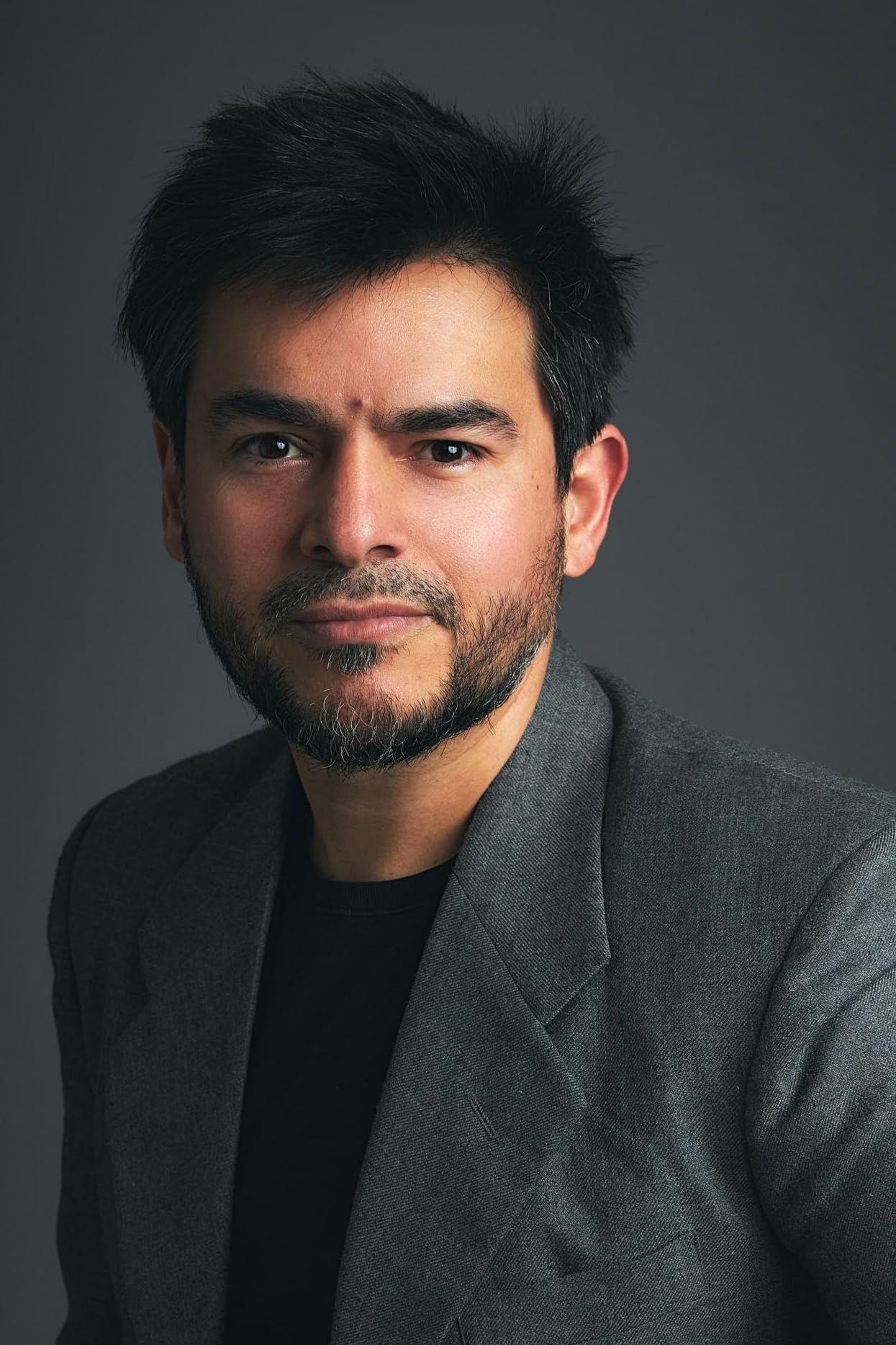 actor Giovanny Garcia large photo